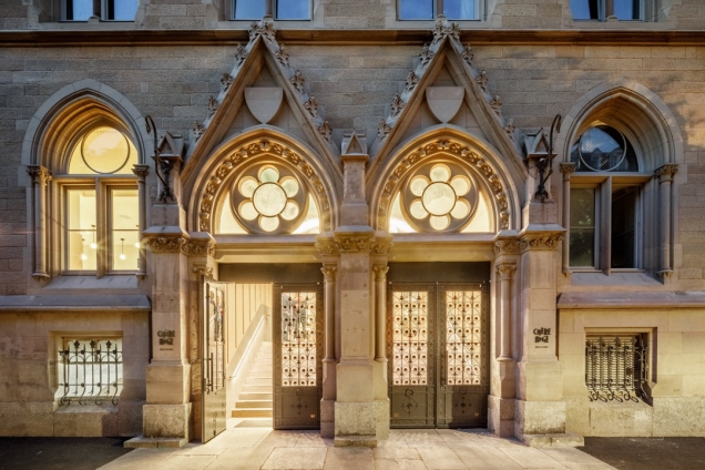 Photo de l'entrée de la Résidence Services Séniors de Strasbourg vue de l'extérieur