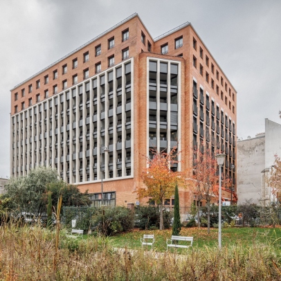 Vue d'ensemble de l'immeuble Paris Magenta