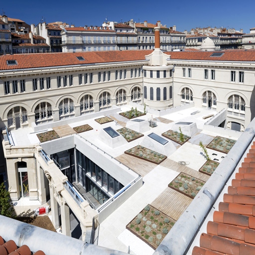 Terrasse Poste Marseille Colbert